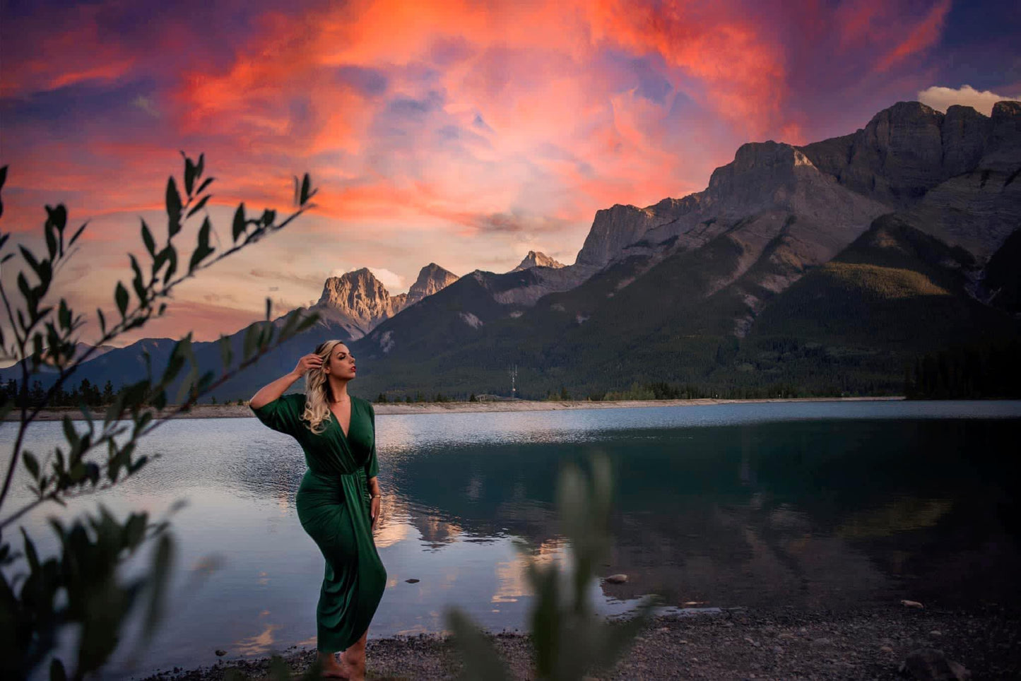 Alpine Muse Dress - in Emerald