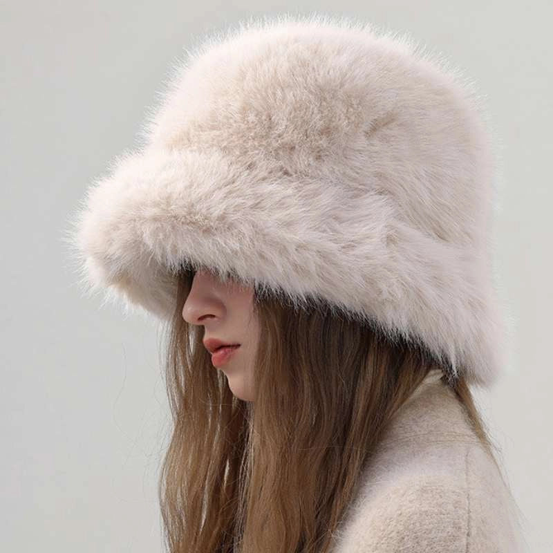 The Giselle Fur Hat - in Beige