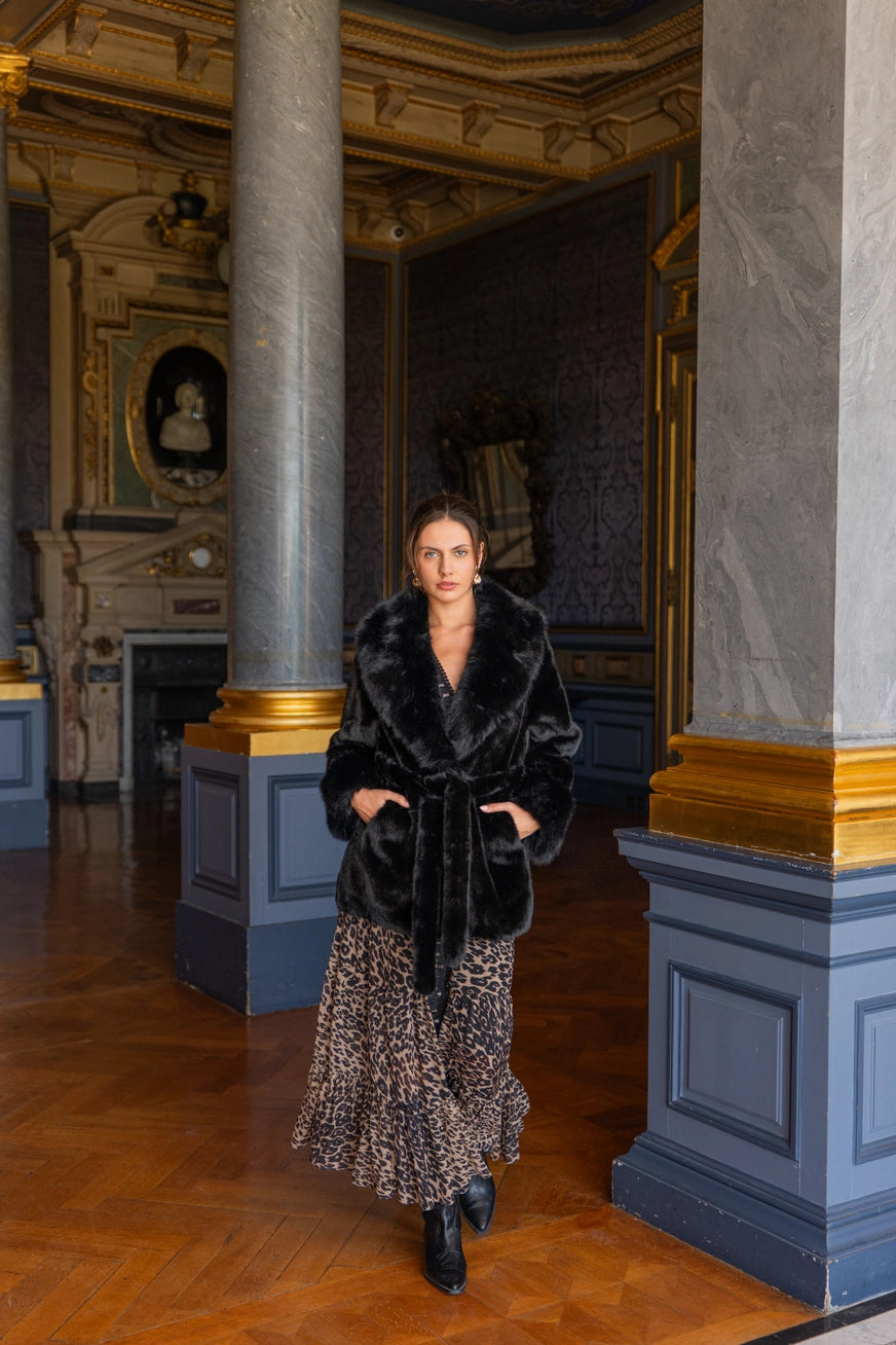 The Duchess Noir Coat