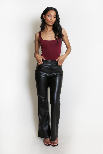 The Essential Square-Neck Bodysuit - in Wine
