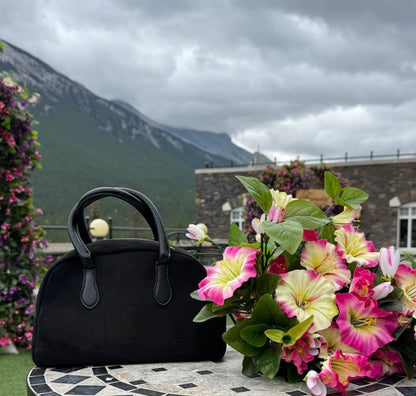 The Lou Classic in Suede - in Espresso Noir