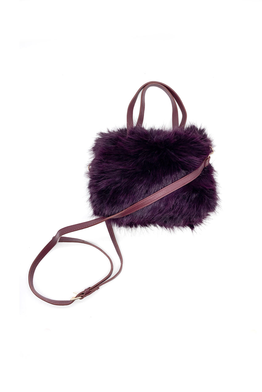 The Luxe Faux Fur Tote - in Plum