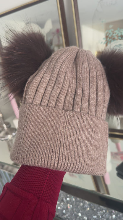 The Belle Époque Pom Beanie — Taupe